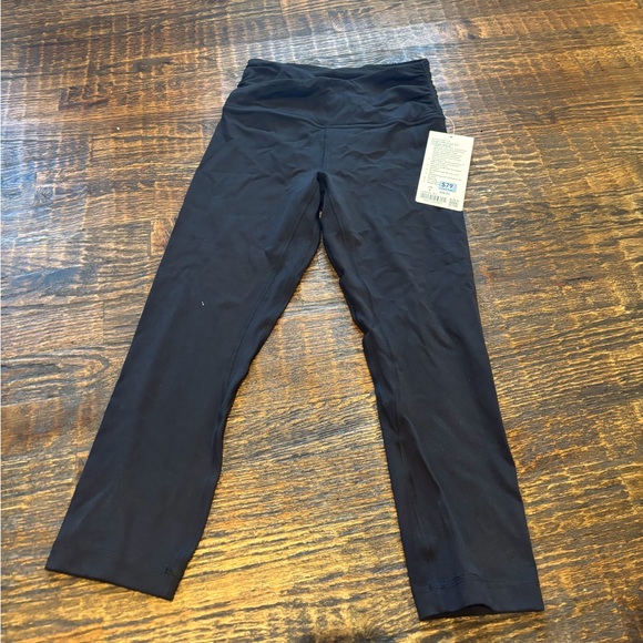 Lululemon Align HR Crop 21” - Picture 2 of 3